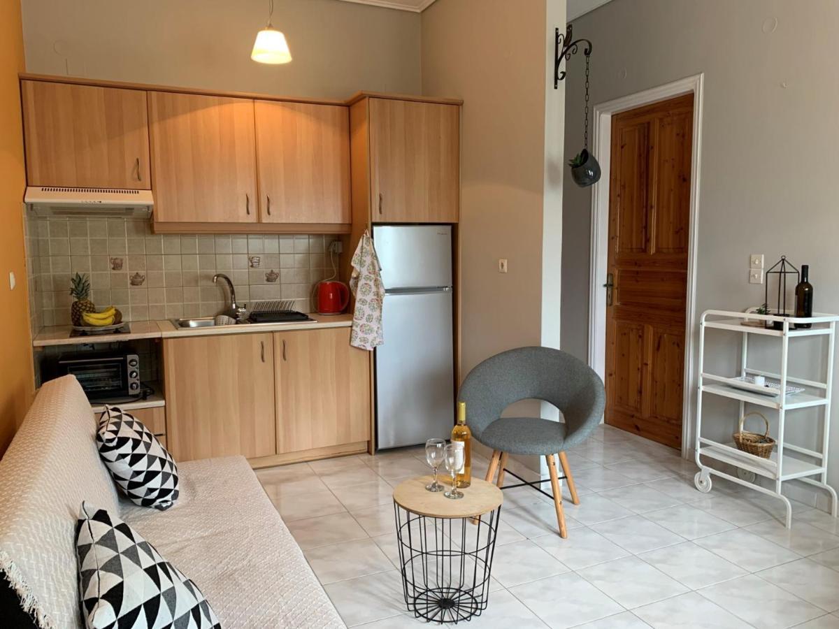 Katerinas Inn Apartments Keri Ngoại thất bức ảnh