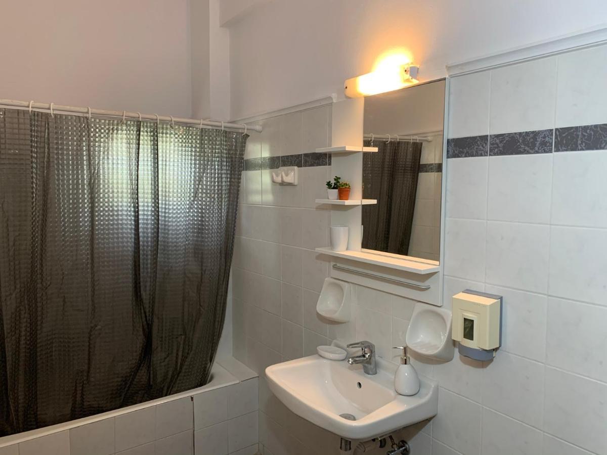 Katerinas Inn Apartments Keri Ngoại thất bức ảnh
